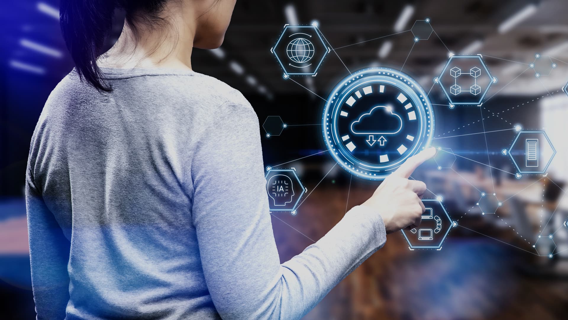 Eine visuell eindrucksvolle Grafik, die eine Erfolgsgeschichte für Gentherm darstellt und sich auf „Systemmigration, Cloud-Management, DevOps für Weltmarktführer in Wärmemanagement“ konzentriert. Das Bild zeigt futuristische digitale Elemente wie Code-Schnipsel, Automatisierungszahnräder und Cloud-Computing-Symbole, die den technologischen Fortschritt symbolisieren. Ein Tachometer, das sich in Richtung höherer Geschwindigkeit bewegt, und eine Temperaturanzeige, die optimale Leistung anzeigt, dienen als visuelle Metaphern für einen erfolgreichen Übergang. Der Hintergrund ist eine abstrakte Darstellung der Wärmetechnologie mit warmen und kalten Farbverläufen.